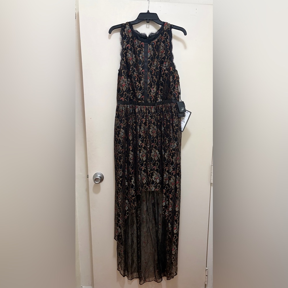 Adrianna Papell Black Lace High-Low Evening Dress with Metallic Embroidery
